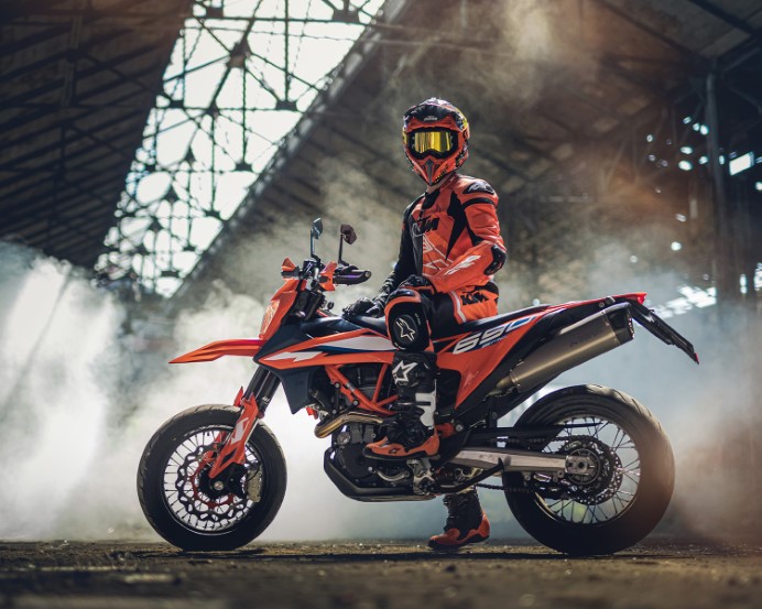 KTM 690 SMC R Insurance